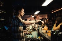 Tinder-Barkeeper-Date