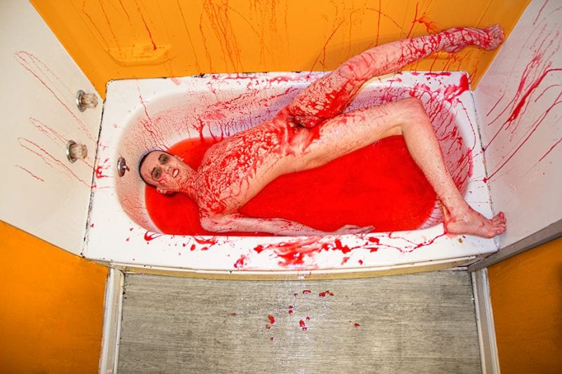 Samantha Fortenberry badewanne porträt