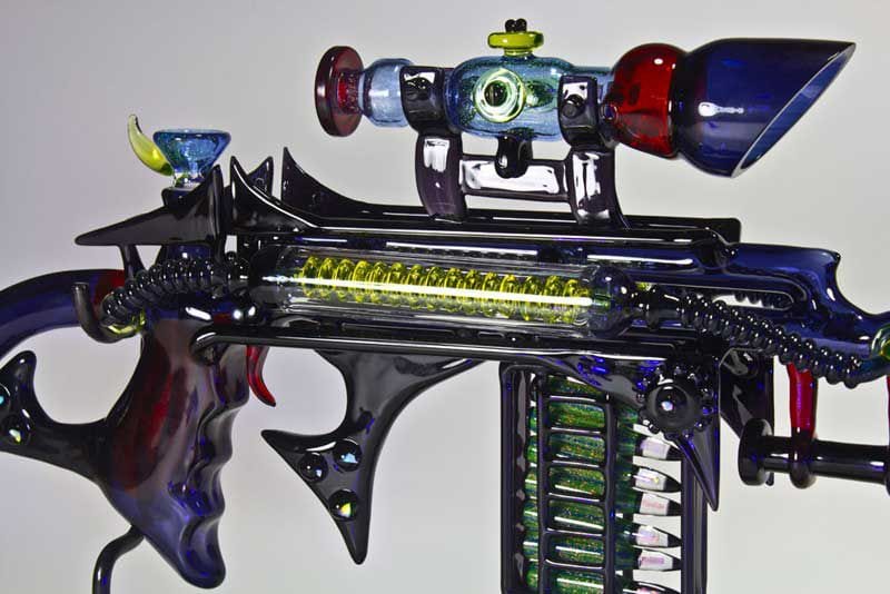 Robert Mickelsen Waffenkunst Art