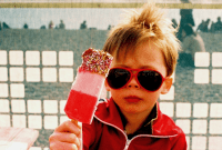 Awesome29 Junge rotes Eis