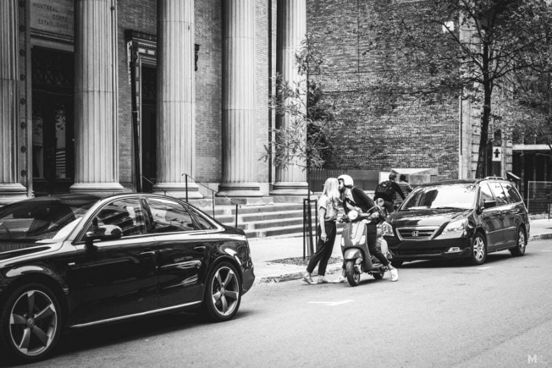 Mikaël Theimer Knutschen Öffentlichkeit