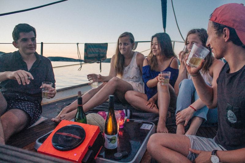 Seasick Sailing Reise Karibik Segeln Yacht Meer