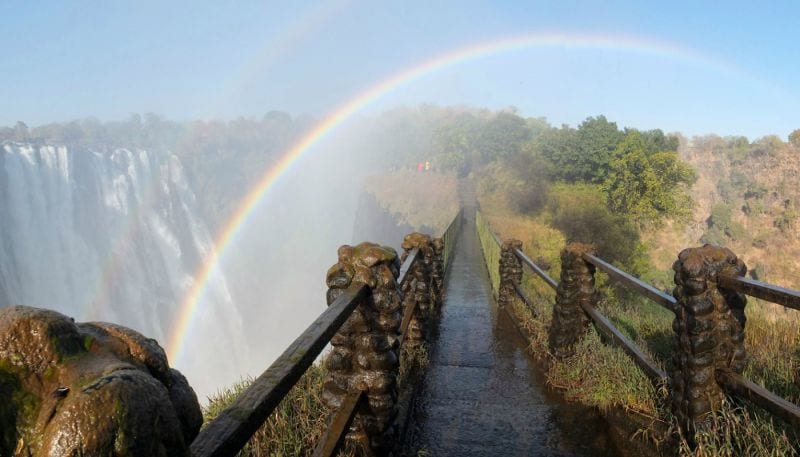 zambia-regenbogen-wasserfall