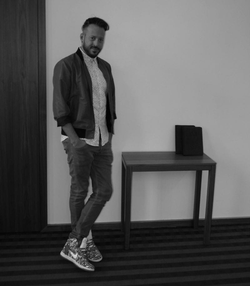 mitte-der-welt Jakob M. Erwa