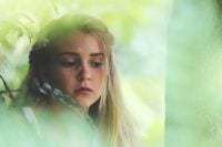 selbstmitleid frau grün pflanze kummer