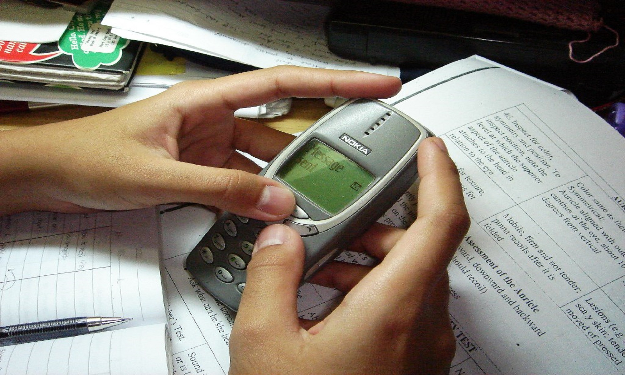 Nokia 3310 Handy SMS