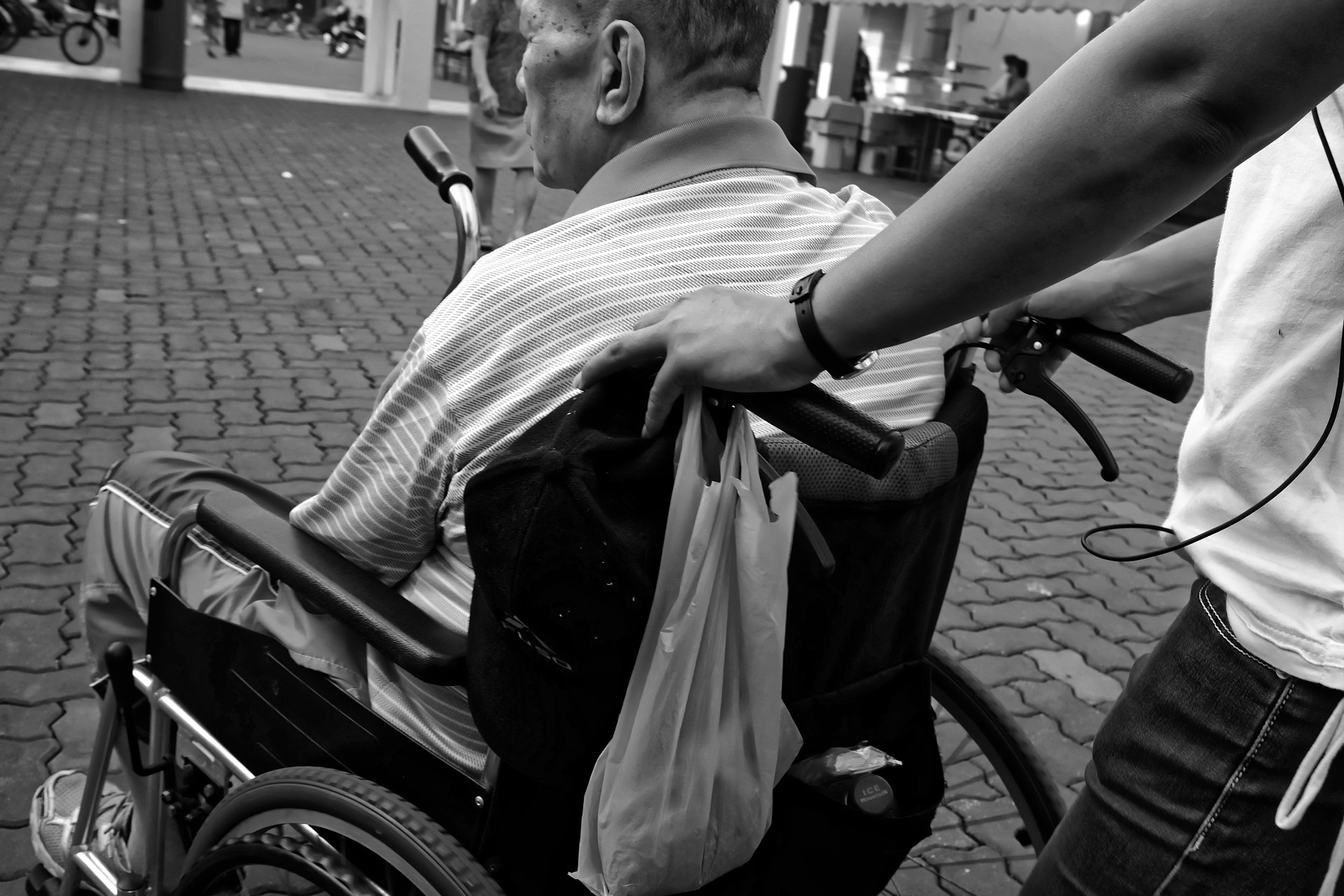 Rollstuhlfahrer Stuttgart Taxi