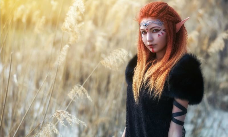 Cosplay Köstüm Verkleiden Film Serie Comic Elfe Frau Ohren rot Feld