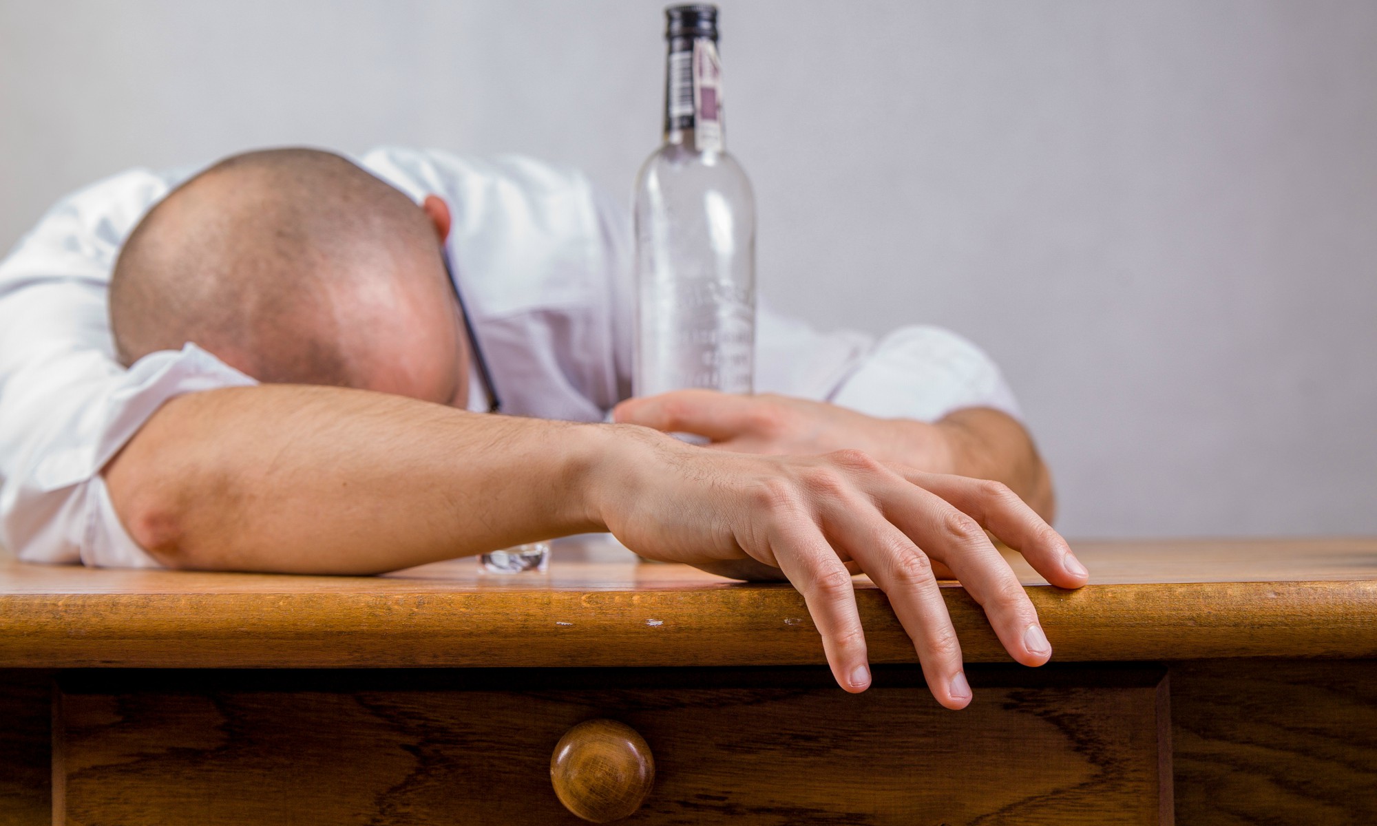 Alkohol Wirkung Körper Kater Ratgeber
