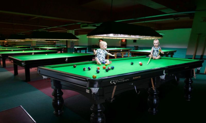 Babys Billard spielen Billardtisch Pool