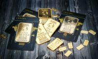 Gestapelte Goldbaren