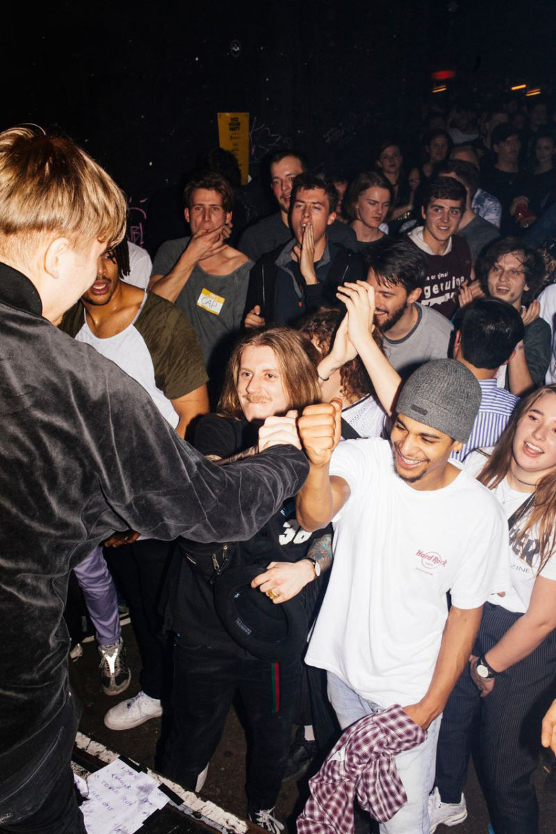 Menschen Party Masse Tanzen Abgehen