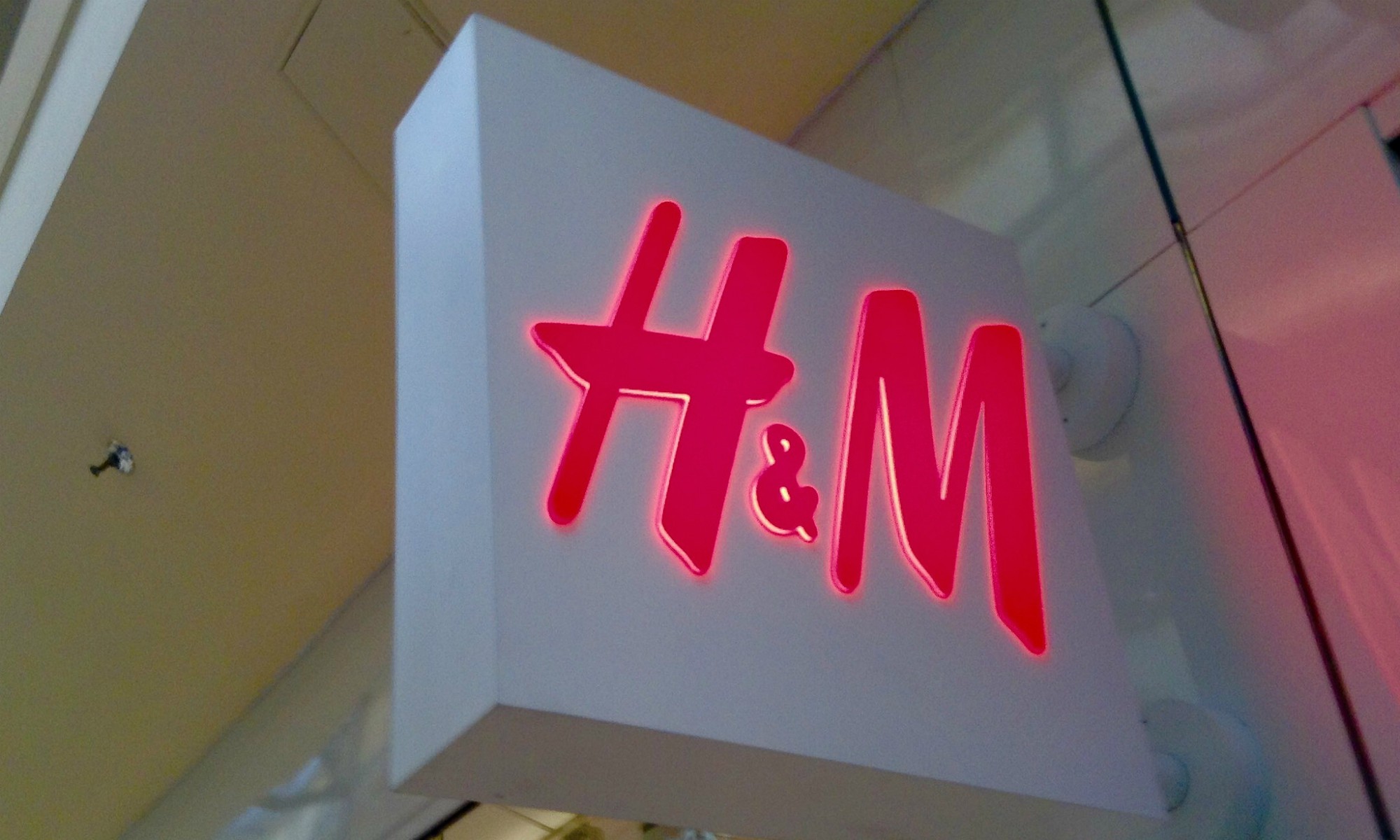 H&M Shitstorm Skandal Fettnäpfchen Marketing Werbung Mode