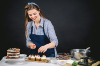 Hybrid Food Backen Trends Frau
