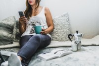 Lesen-Smartphone-Bücher-InstagramLesen-Smartphone-Bücher-Instagram