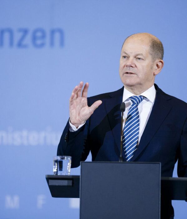 Der SPD-Kanzlerkandidat Olaf Scholz auf einer Pressekonferenz