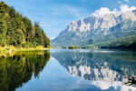 Der Eibsee am Fuße der Alpen. Bild: Unsplash