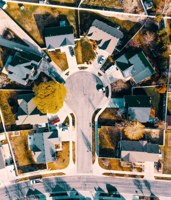 Häuser von oben. Bild: Pexels