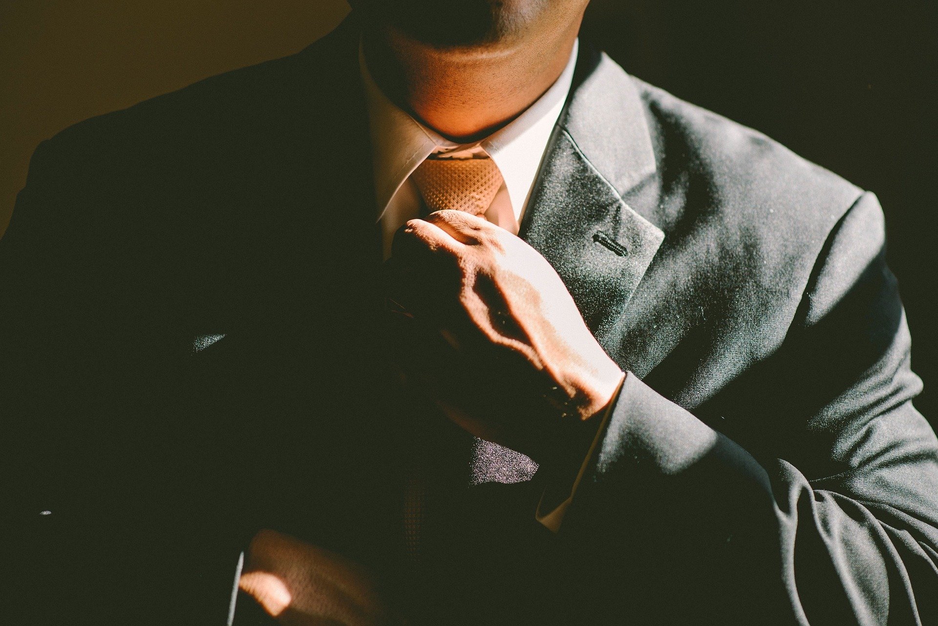 Mann im Anzug; Bildquelle: Pixabay