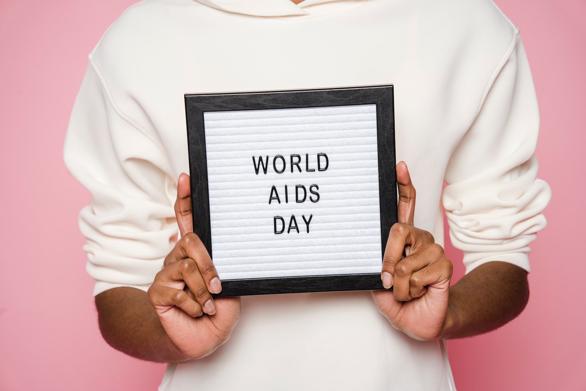 Noch immer gibt es viel zu viele Vorurteile und Unwissen über HIV und Aids. Bild: Pexels