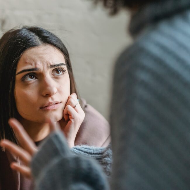 Toxische Beziehungen ziehen oftmals physische oder psychische Gewalt mit sich