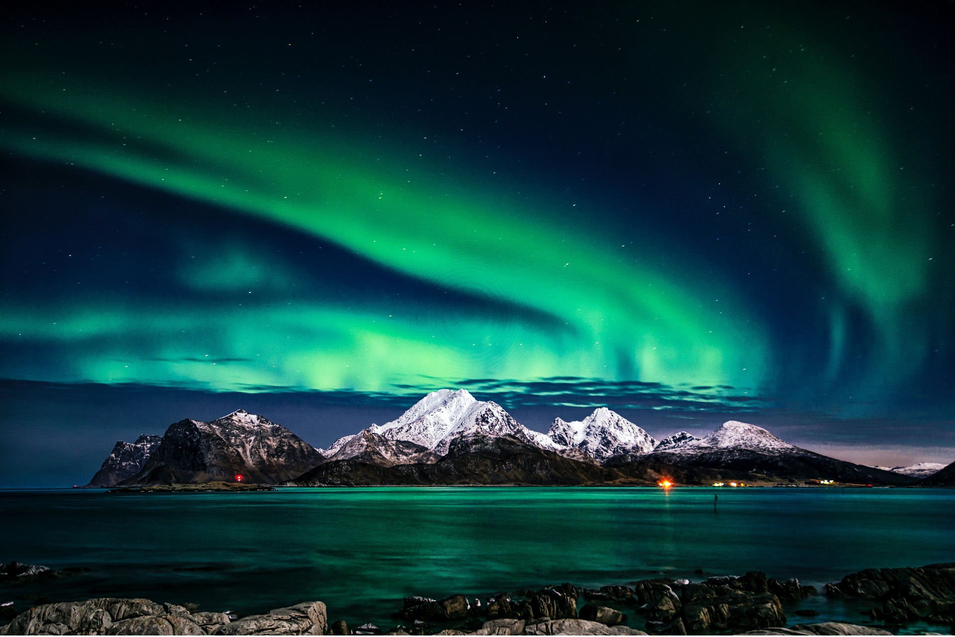 Die Polarlichter sind in Norwegen zu sehen