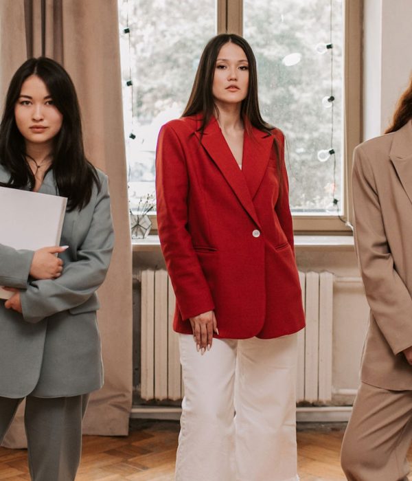 Stutenbissigkeit: Frauen konkurrieren im Job