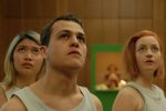 „Zweigstelle“ ist eine absurde After-Life-Comedy, die ab dem 9. Oktober im Kino läuft. © Luis Zeno Kuhn, WennDann Film GmbH